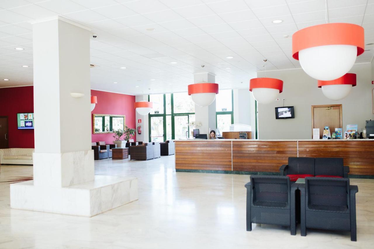 Festival Village Apartments 살루 외부 사진