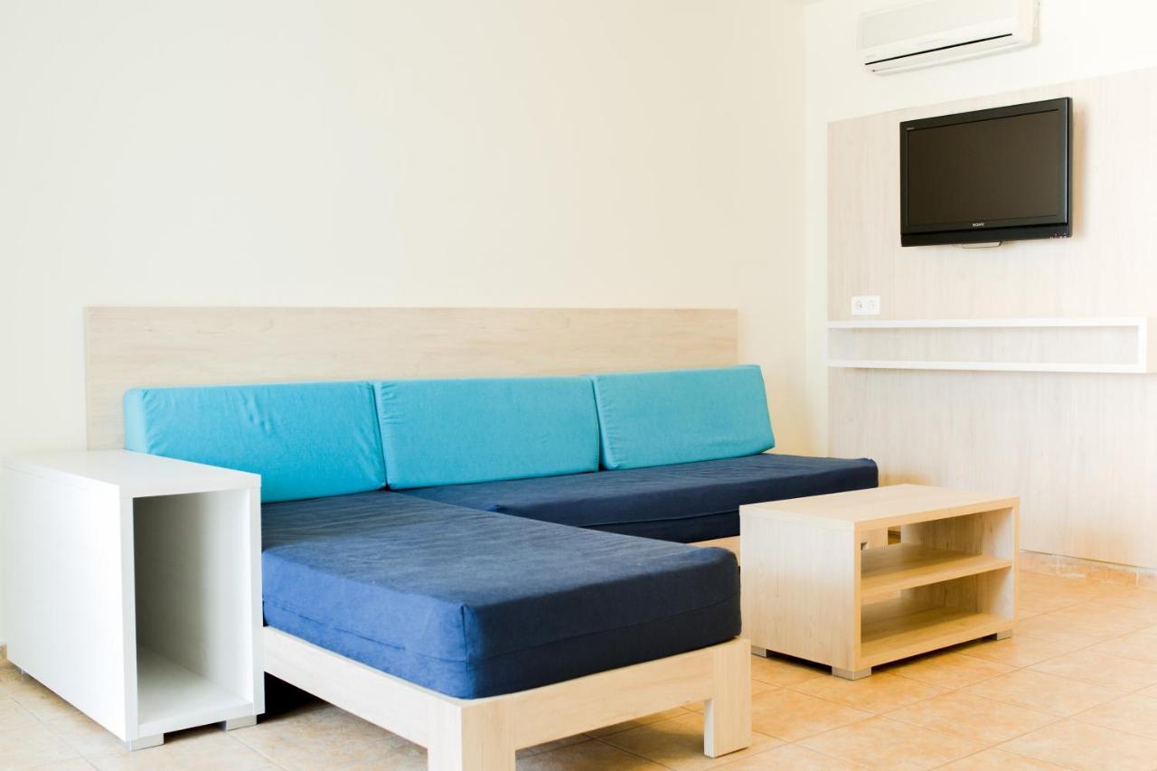 Festival Village Apartments 살루 외부 사진